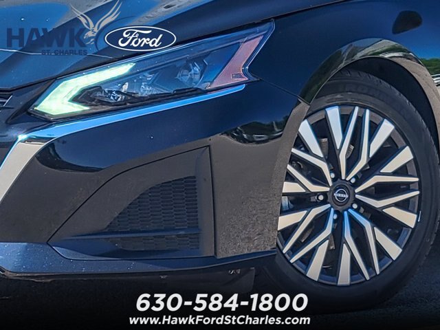 Used 2024 Nissan Altima 2.5 SV FWD image 3
