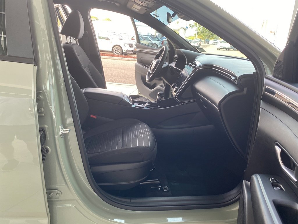 Used 2023 Hyundai Santa Cruz SEL image 13