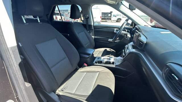 Certified 2023 Ford Explorer XLT RWD image 11