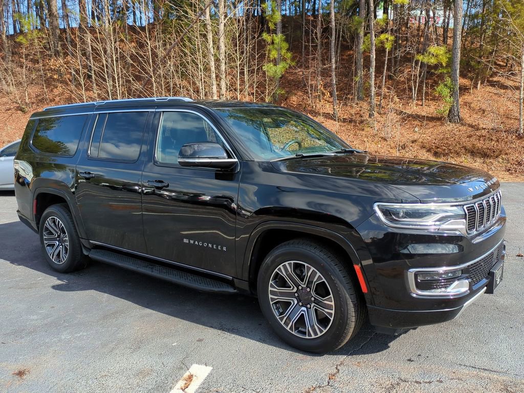 Used 2024 Jeep Wagoneer L Series II w/ Flexible Seating Group image 2