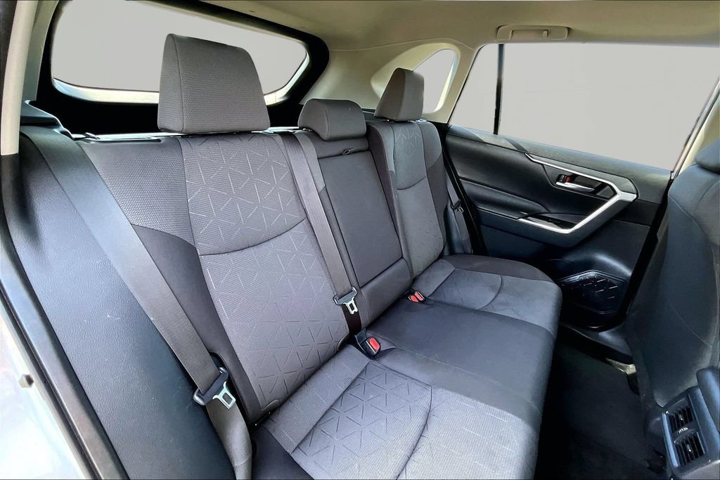 Used 2025 Toyota RAV4 XLE w/ Convenience Package AWD/4WD image 27