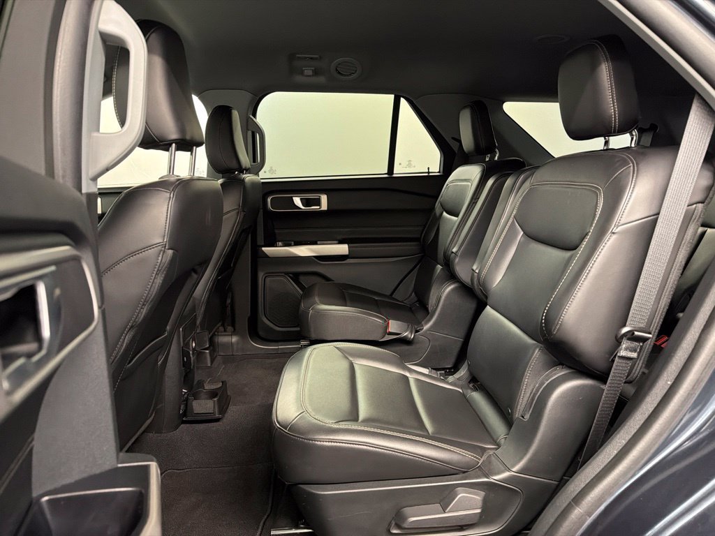 Certified 2023 Ford Explorer XLT w/ Equipment Group 202A AWD/4WD image 33