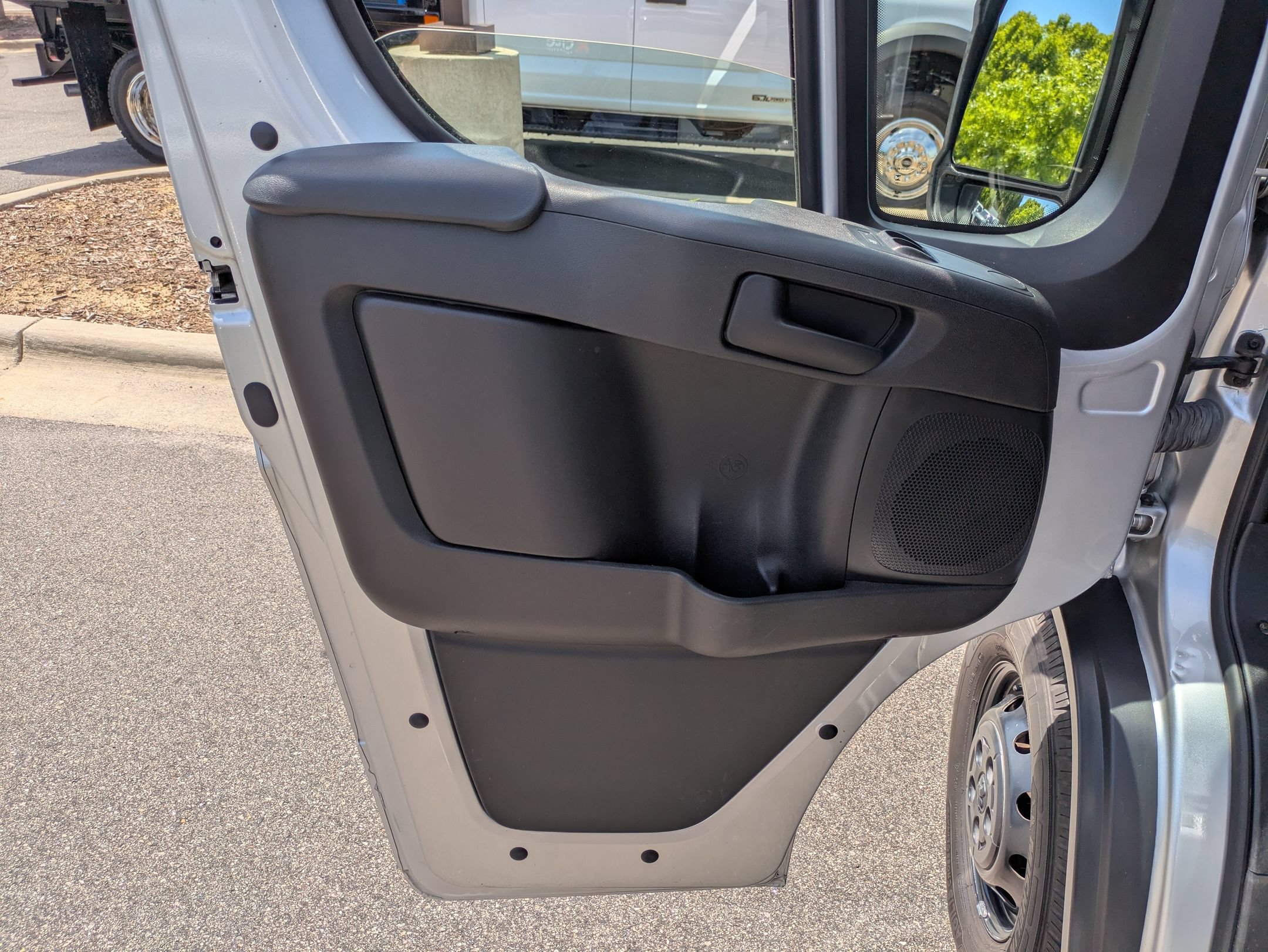 Used 2023 RAM ProMaster 2500 FWD image 14