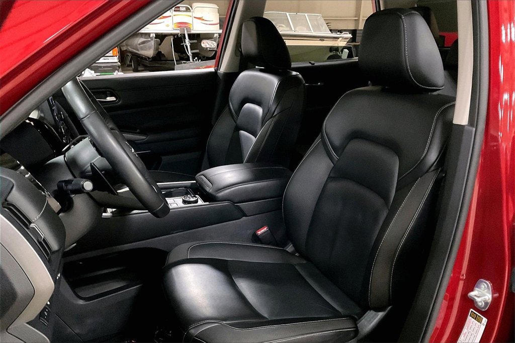 Used 2023 Nissan Pathfinder SL image 23