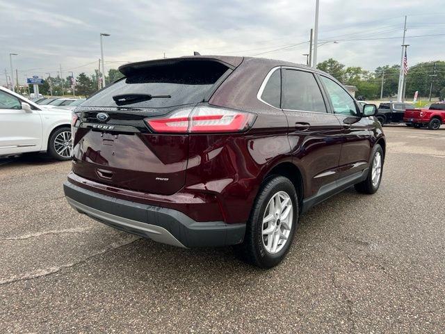 Certified 2024 Ford Edge SEL w/ Convenience Package AWD/4WD image 4