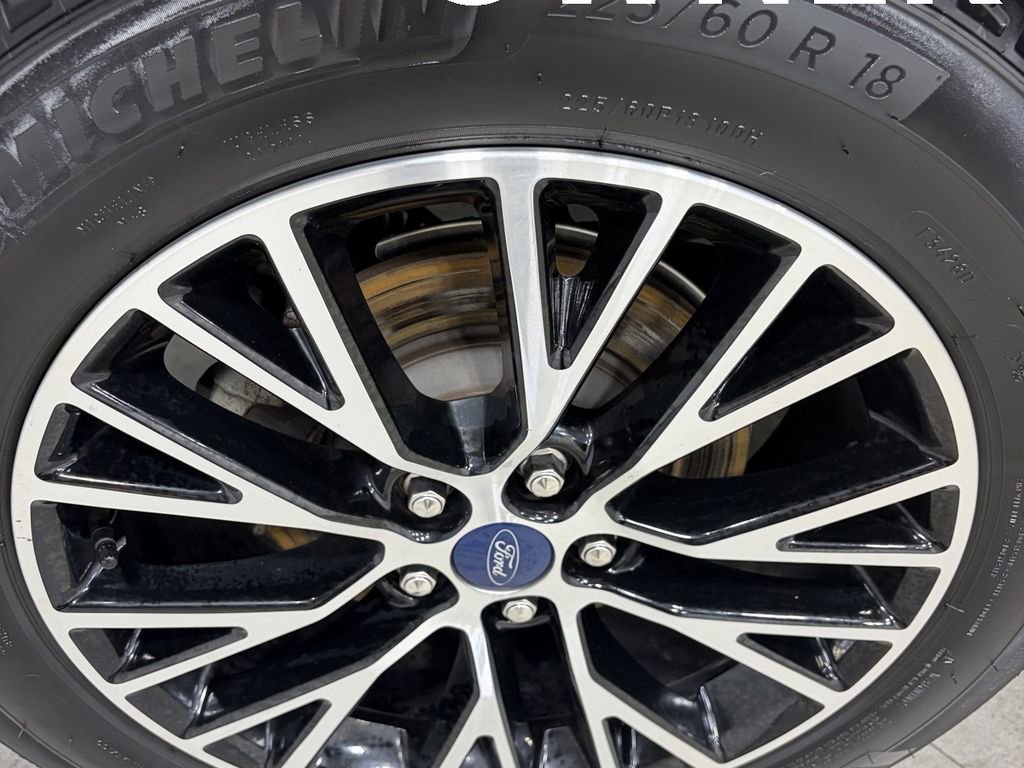 Certified 2022 Ford Escape Titanium w/ Class II Trailer Tow Package FWD image 8