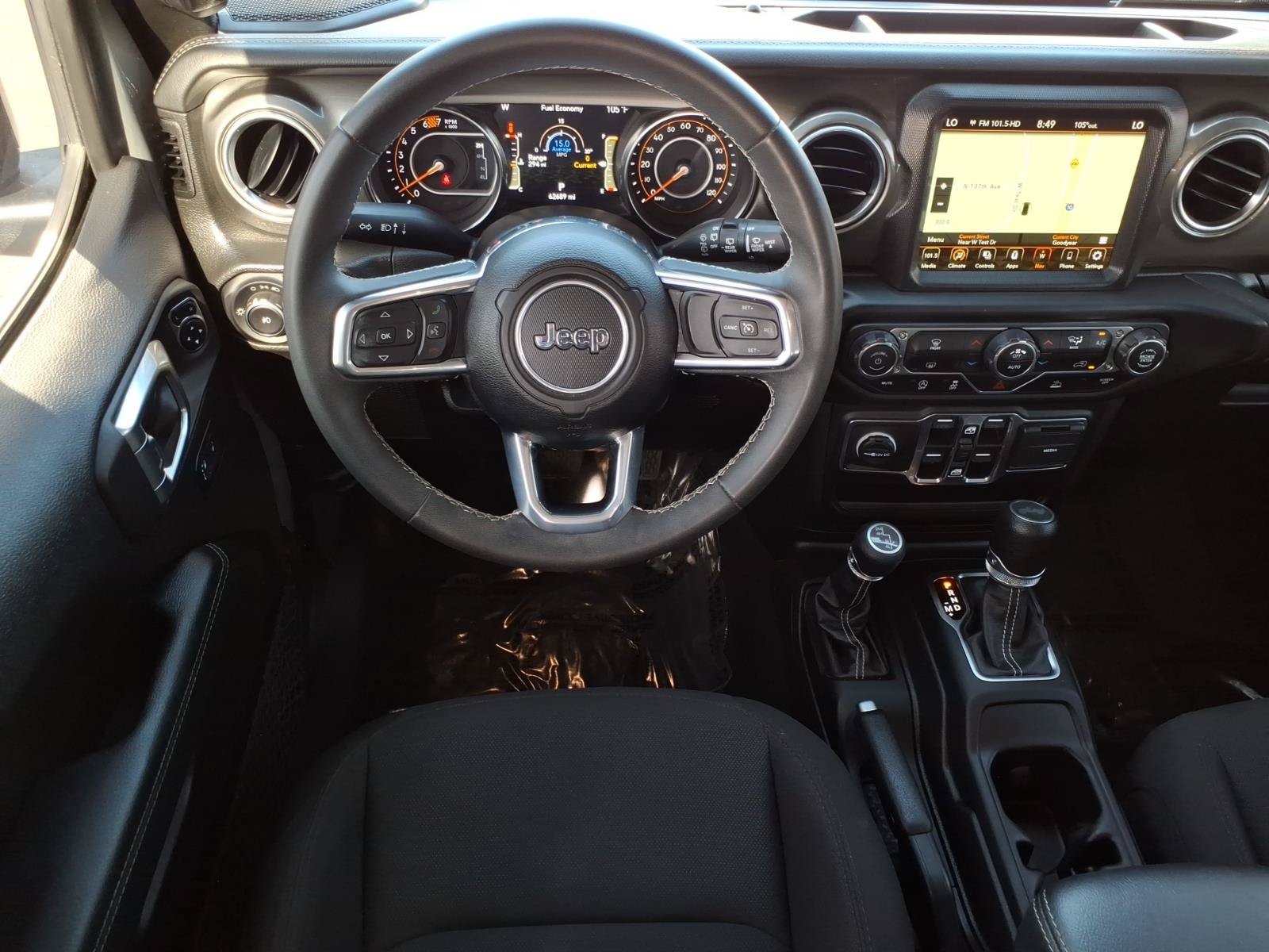 Used 2023 Jeep Wrangler Unlimited Sahara w/ LED Lighting Group AWD/4WD image 15