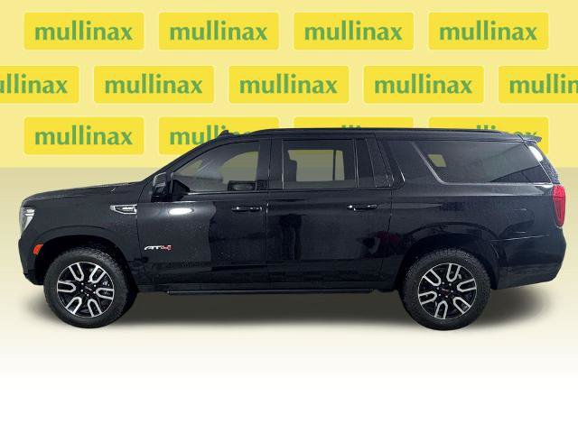 Used 2024 GMC Yukon XL AT4 w/ Technology Package AWD/4WD image 13