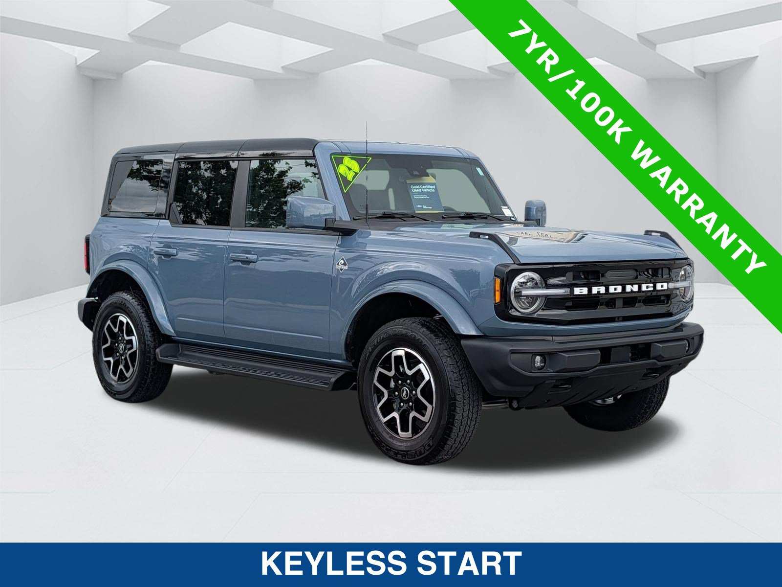 Certified 2025 Ford Bronco Outer Banks AWD/4WD image 3