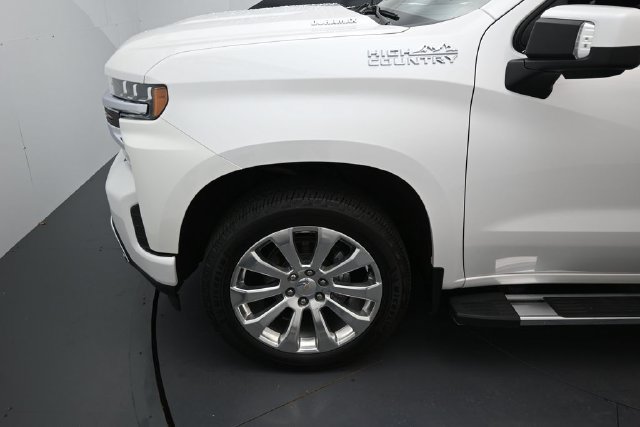 Used 2022 Chevrolet Silverado 1500 High Country AWD/4WD image 9