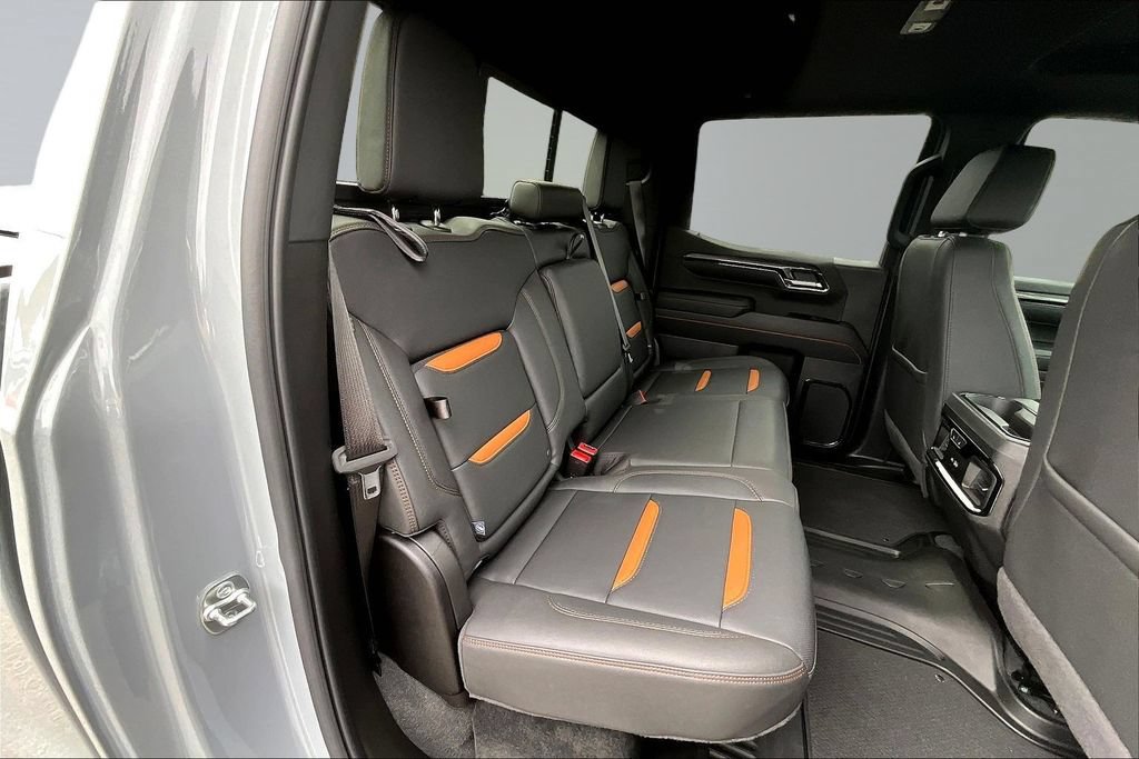 Used 2025 GMC Sierra 1500 AT4 w/ AT4 Premium Package AWD/4WD image 29