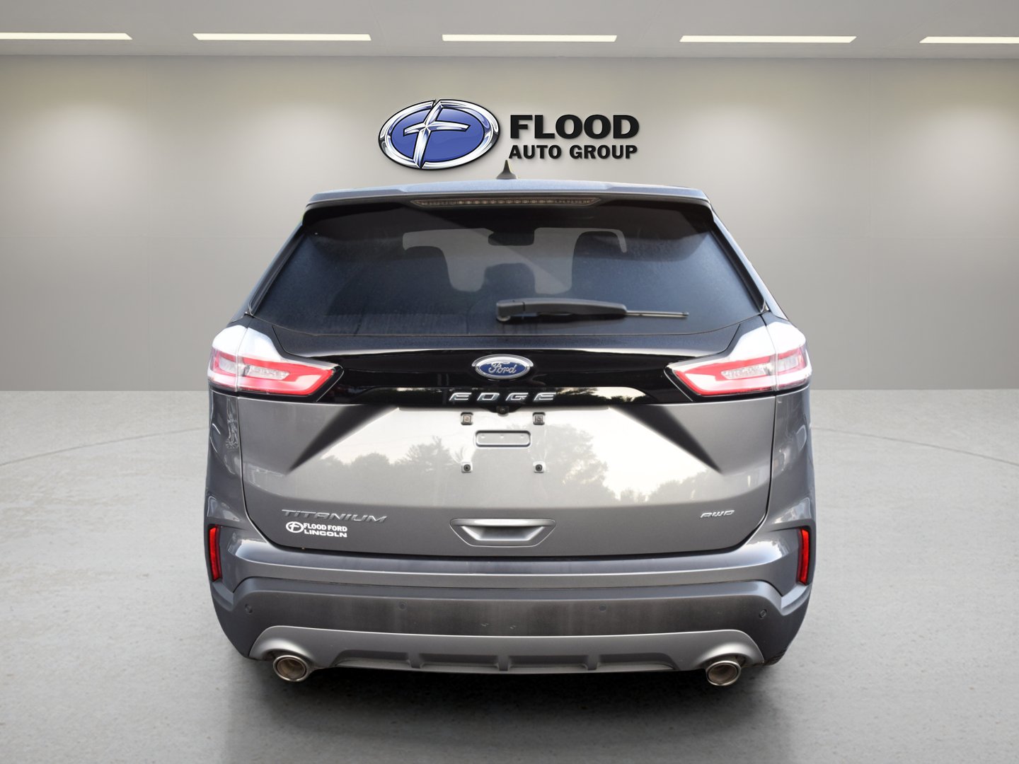 Certified 2023 Ford Edge Titanium AWD/4WD image 5