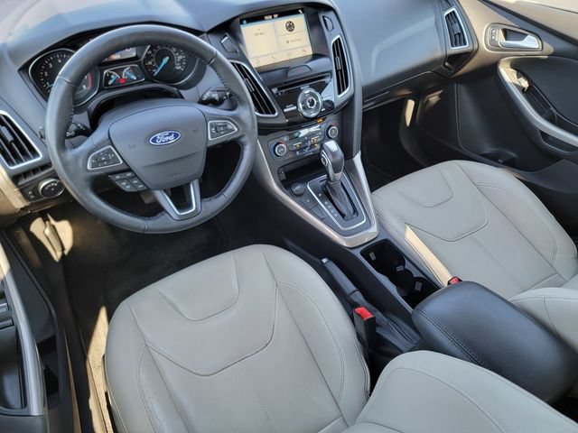 Certified 2018 Ford Focus Titanium w/ Titanium Technology Package FWD image 38
