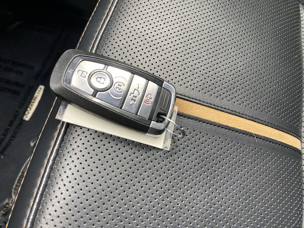 Certified 2022 Ford F150 Platinum w/ Equipment Group 701A High image 39