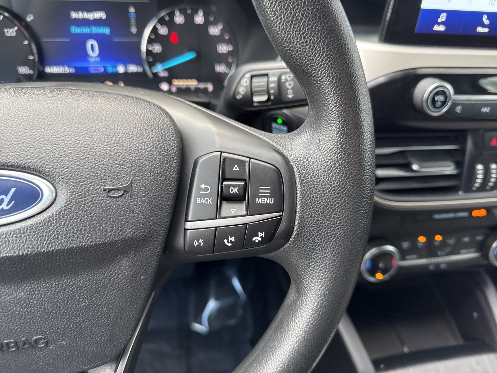 Certified 2022 Ford Escape SE image 35