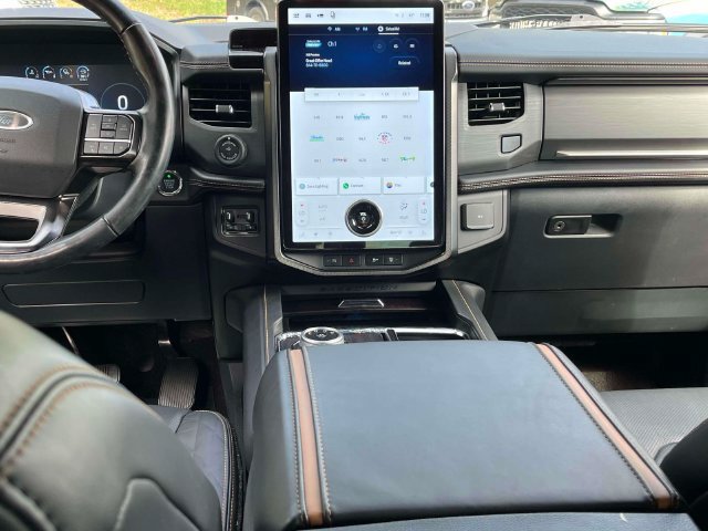 Certified 2023 Ford Expedition Max Platinum AWD/4WD image 15