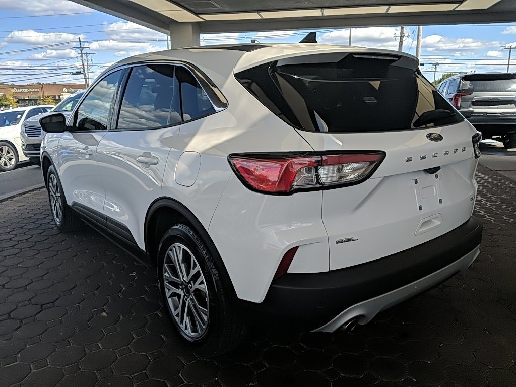 Certified 2022 Ford Escape SEL w/ Technology Package image 5