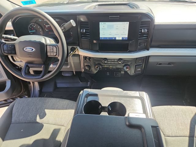 Certified 2025 Ford F350 XLT w/ Snow Plow/Camper Package AWD/4WD image 8