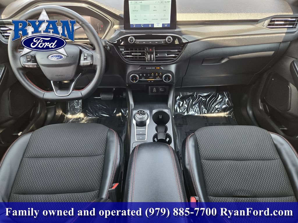 Certified 2025 Ford Escape ST-Line FWD image 19