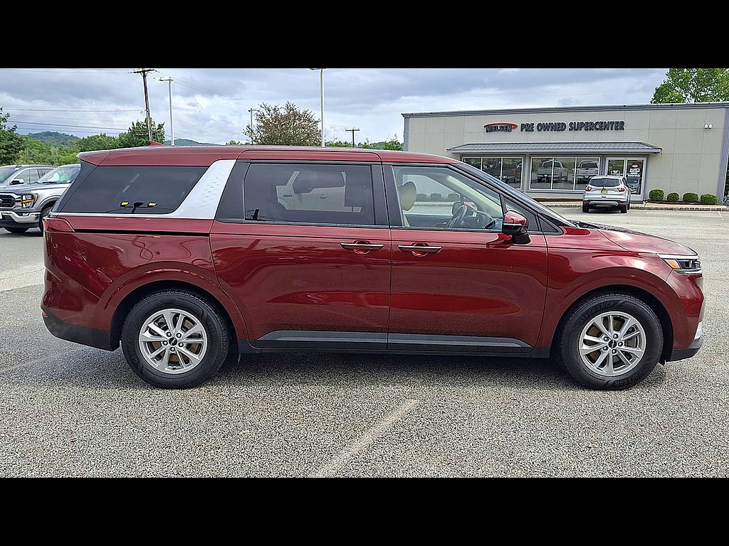 Used 2024 Kia Carnival LX FWD image 9