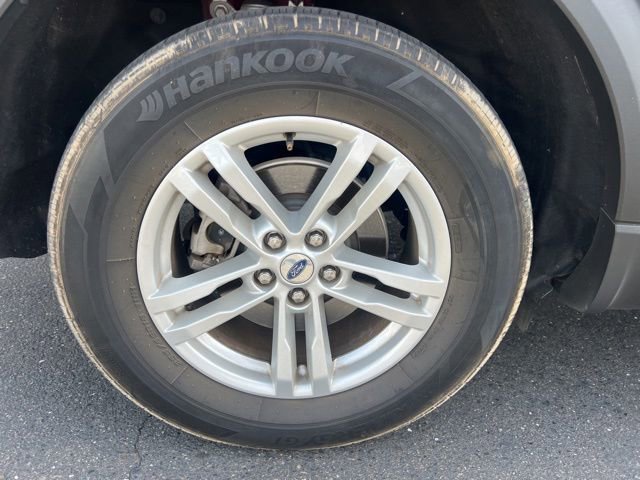 Certified 2022 Ford Explorer XLT AWD/4WD image 5