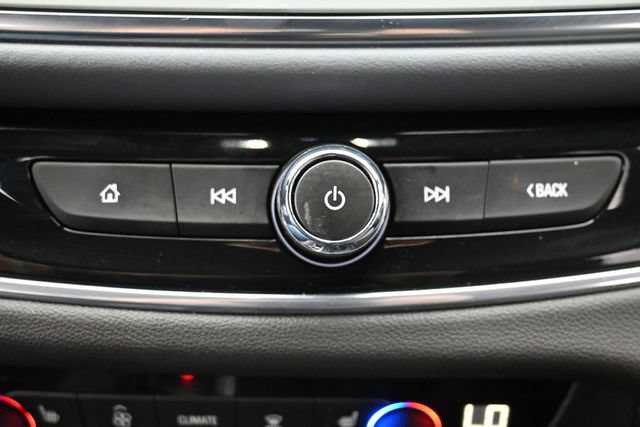 Used 2023 Buick Enclave Essence AWD/4WD image 24