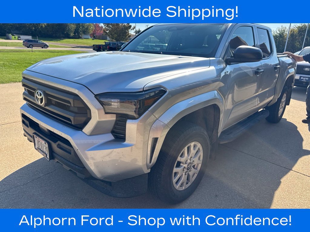 Used 2025 Toyota Tacoma SR AWD/4WD image 1