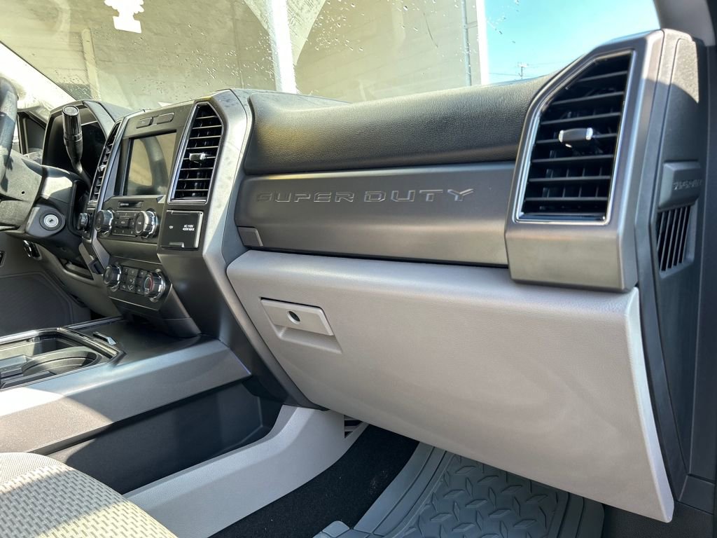 Certified 2019 Ford F250 XLT w/ XLT Premium Package image 15