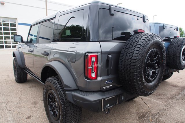 Certified 2025 Ford Bronco Badlands AWD/4WD image 5