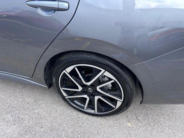 Used 2025 Nissan Sentra SR w/ SR Premium Package image 8