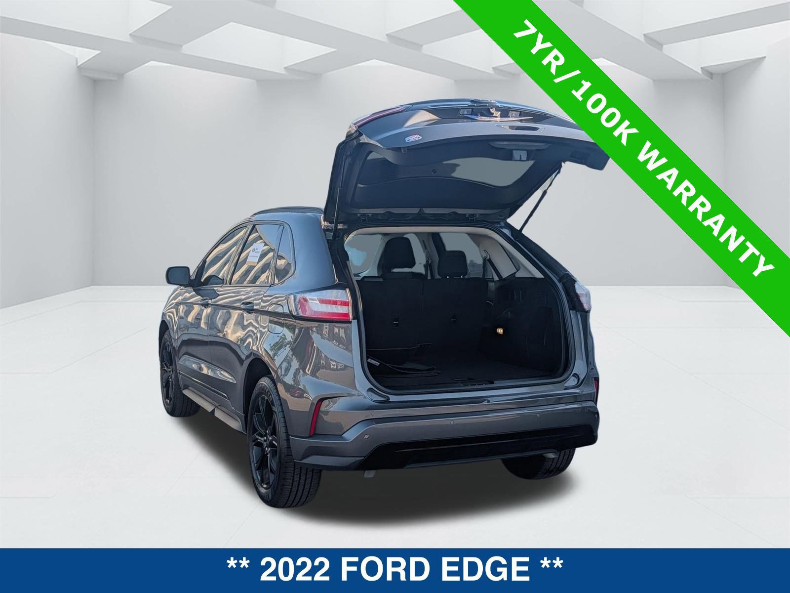 Certified 2022 Ford Edge SE w/ Black Appearance Package image 3