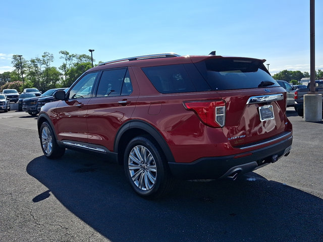 Certified 2024 Ford Explorer Limited w/ Limited Technology Package AWD/4WD image 4