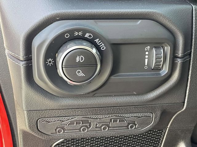 Used 2024 Jeep Gladiator Sport w/ Premium Package image 14