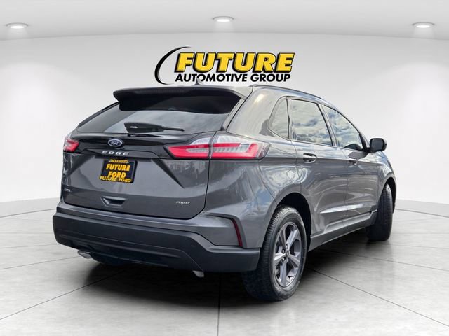 Certified 2024 Ford Edge SEL w/ Sport Appearance Package image 3