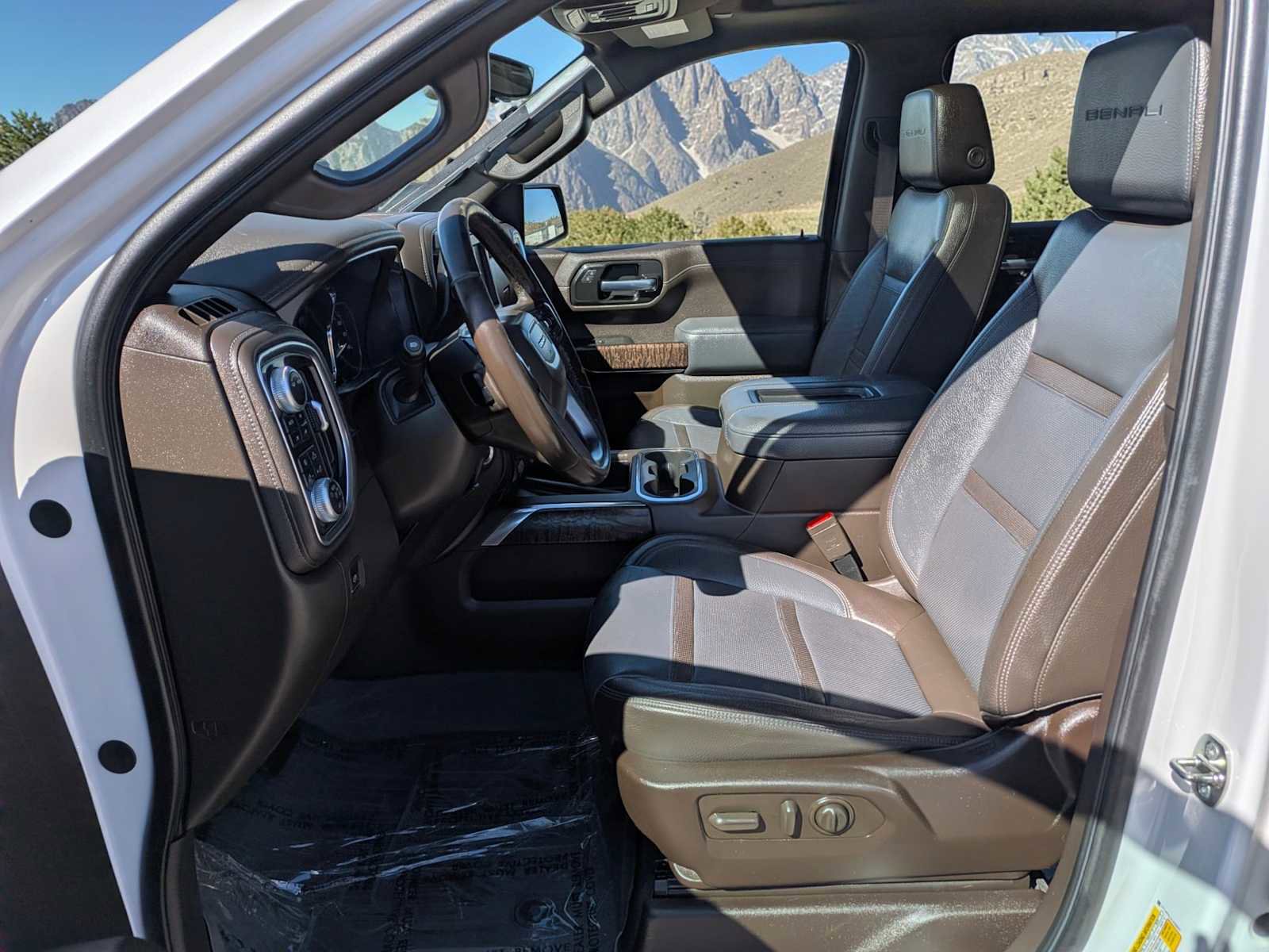 Used 2020 GMC Sierra 1500 Denali w/ Denali Ultimate Package AWD/4WD image 16
