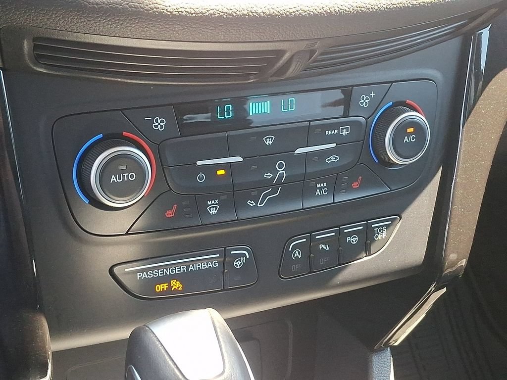 Certified 2019 Ford Escape Titanium AWD/4WD image 16