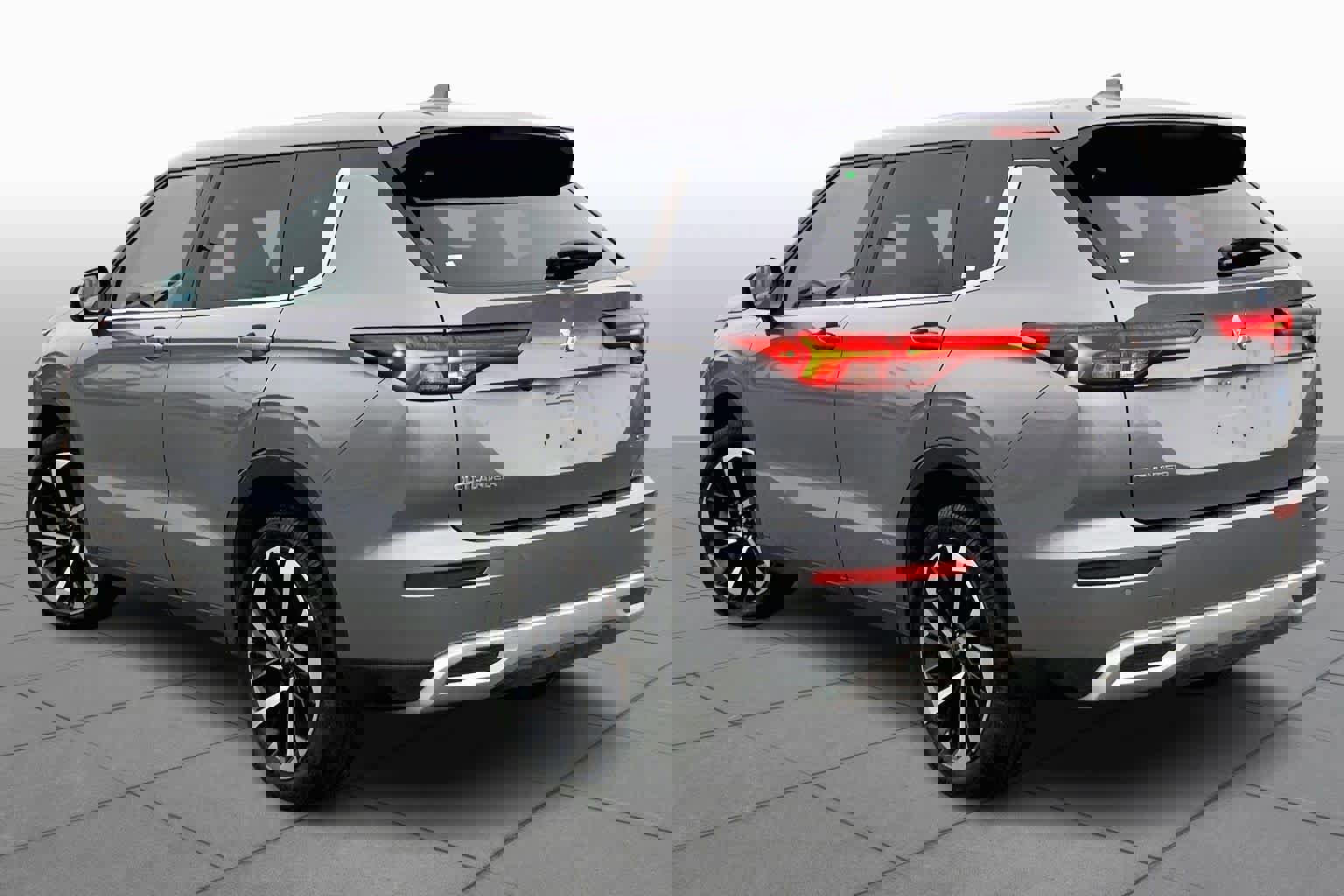 Used 2024 Mitsubishi Outlander SE image 4