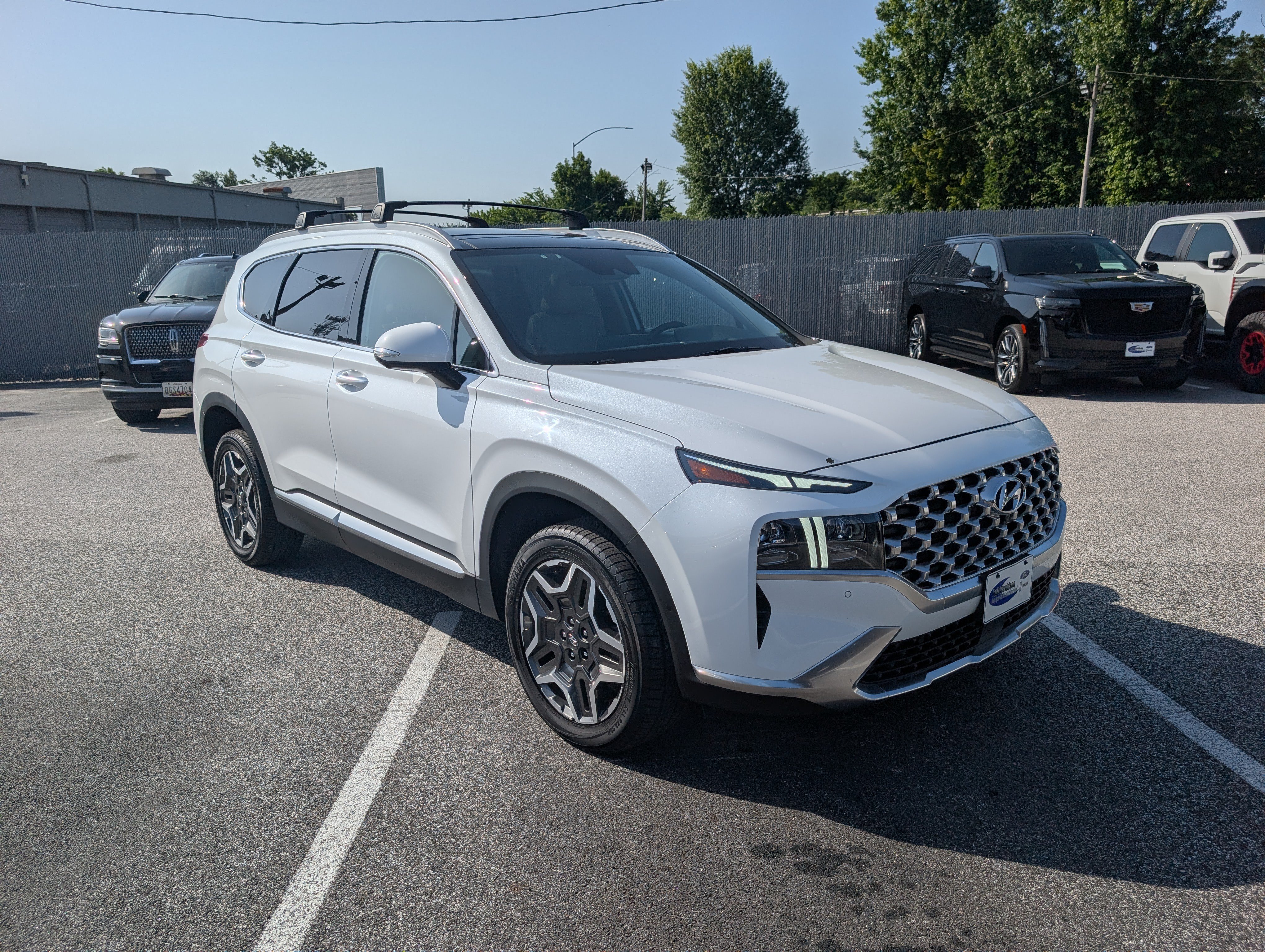 Used 2021 Hyundai Santa Fe Limited w/ Cargo Package AWD/4WD image 9