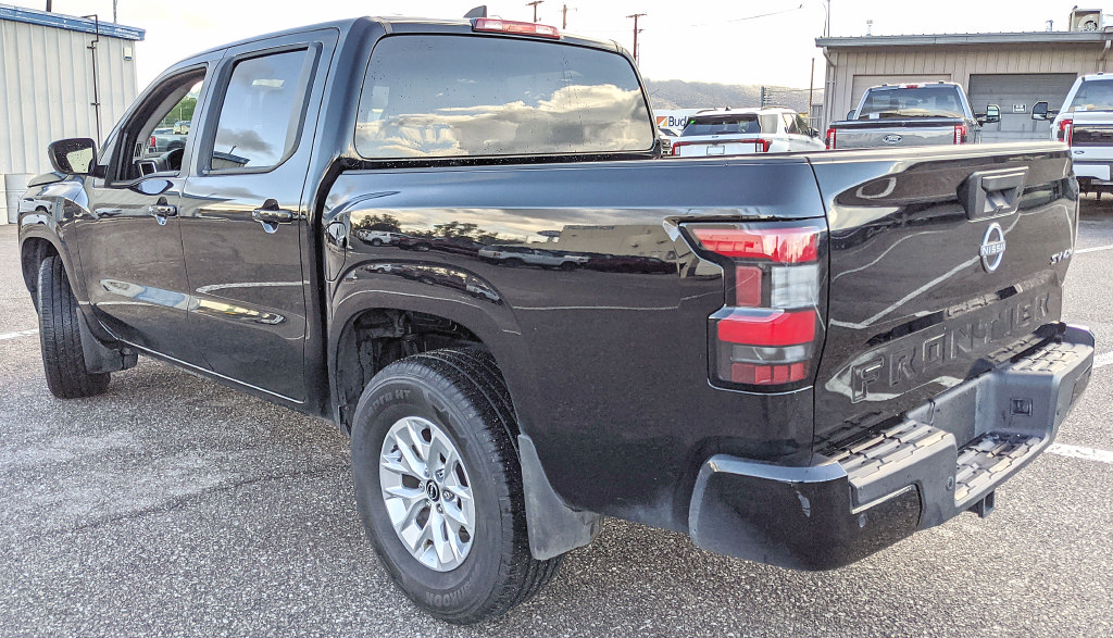 Used 2024 Nissan Frontier SV w/ Technology Package AWD/4WD image 4