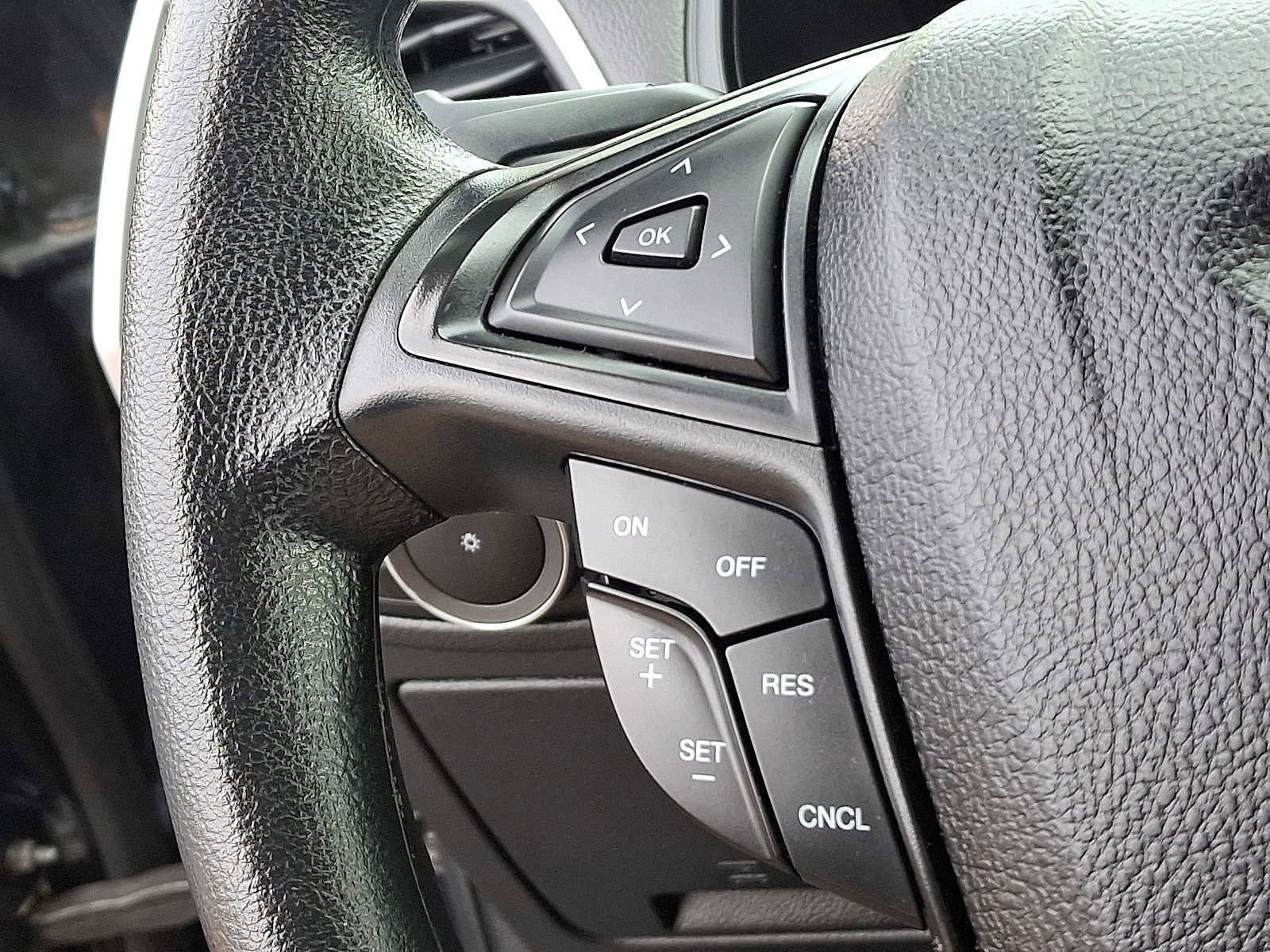 Certified 2024 Ford Edge SE image 21