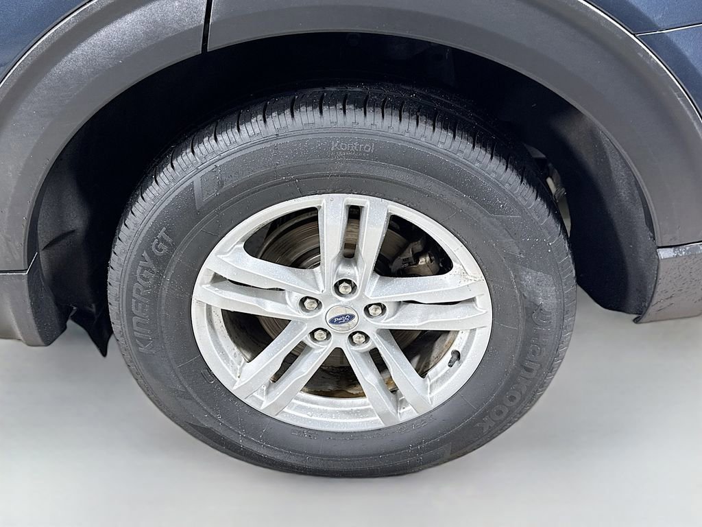 Certified 2023 Ford Explorer XLT w/ Equipment Group 202A image 31