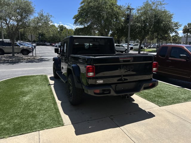 Used 2023 Jeep Gladiator Sport AWD/4WD image 9