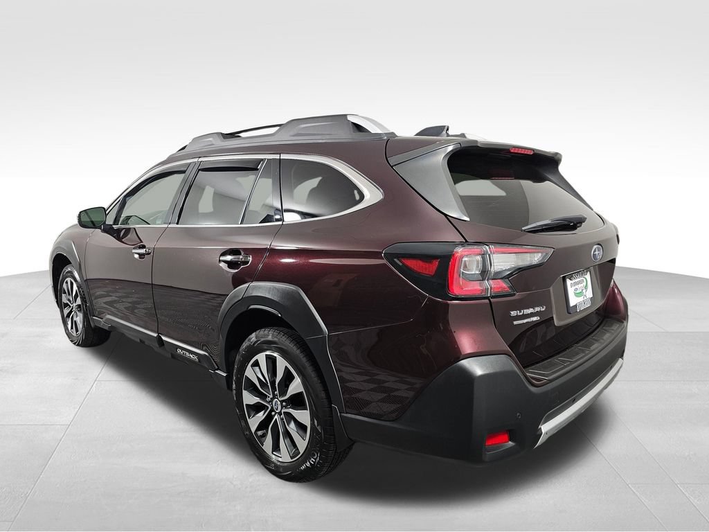 Used 2023 Subaru Outback Touring XT AWD/4WD image 5