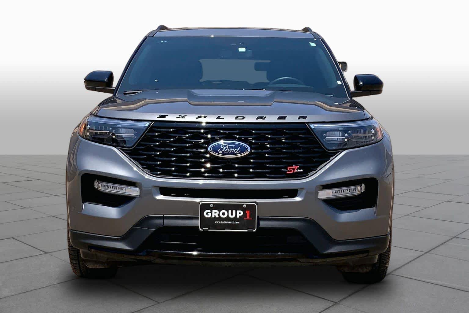 Certified 2023 Ford Explorer ST-Line w/ Class IV Trailer Tow Package RWD image 4