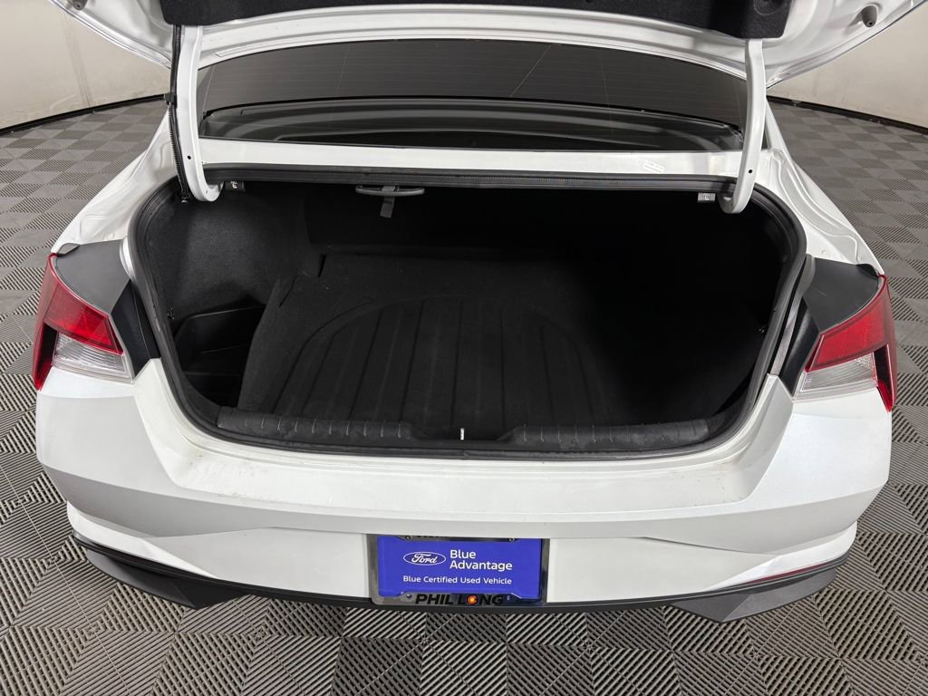 Used 2022 Hyundai Elantra SEL w/ Convenience Package image 29