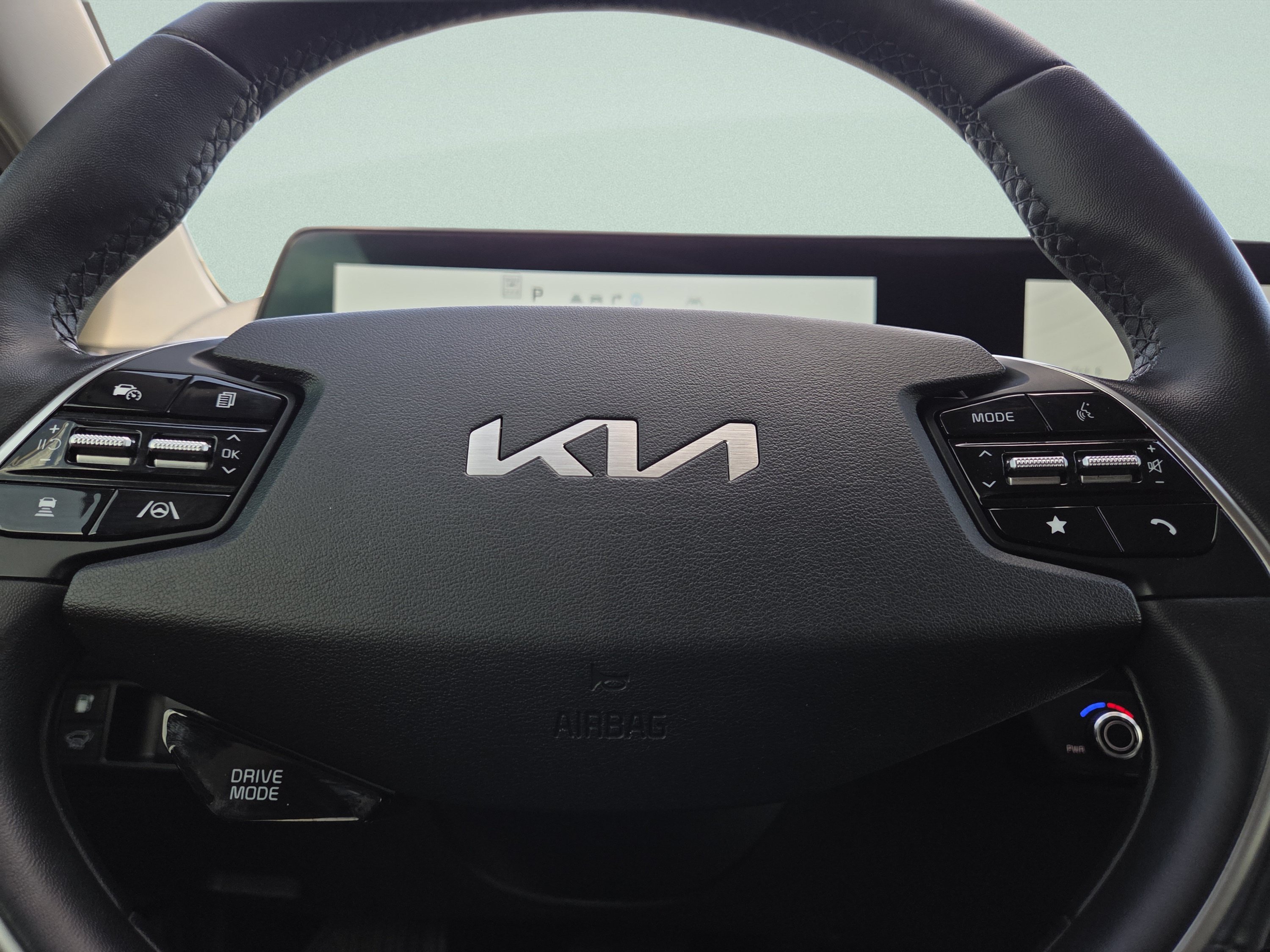 Used 2023 Kia EV6 Wind AWD/4WD image 35