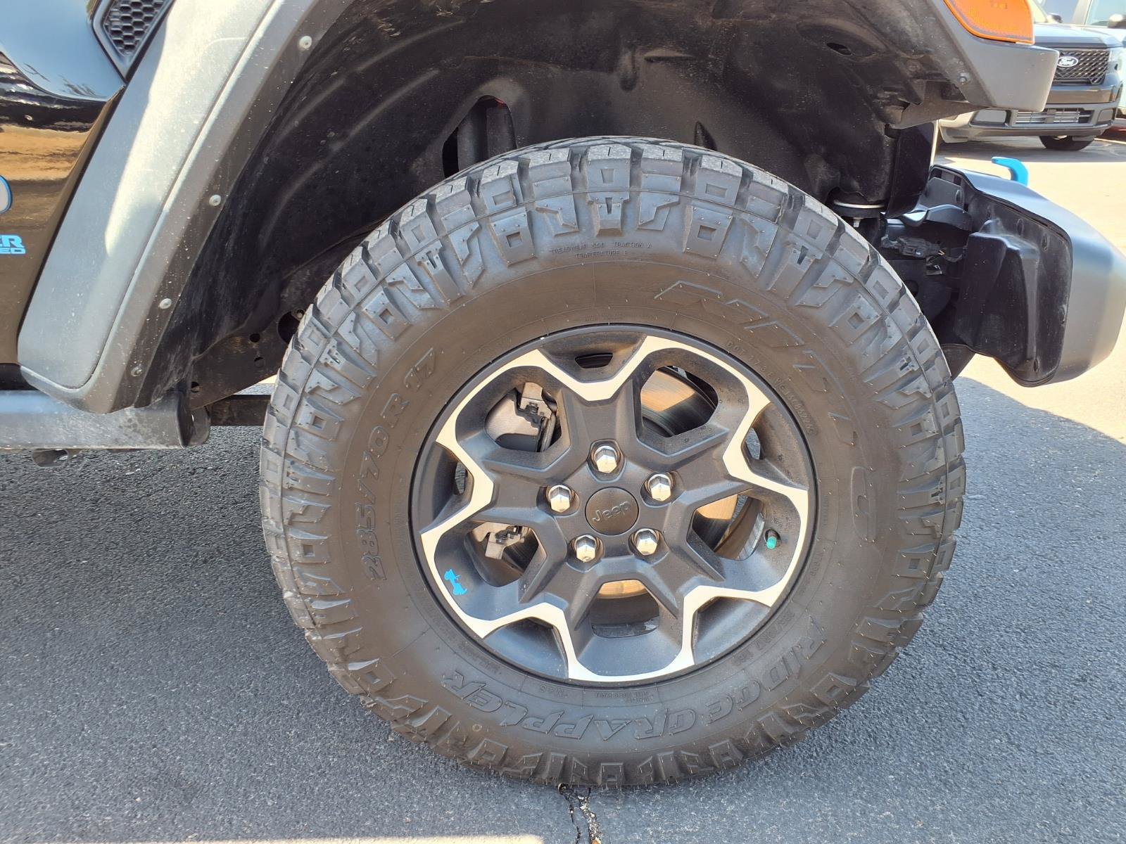 Used 2022 Jeep Wrangler Unlimited Rubicon 4xe AWD/4WD image 9