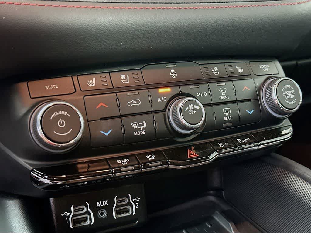 Used 2025 Dodge Durango R/T AWD/4WD image 18