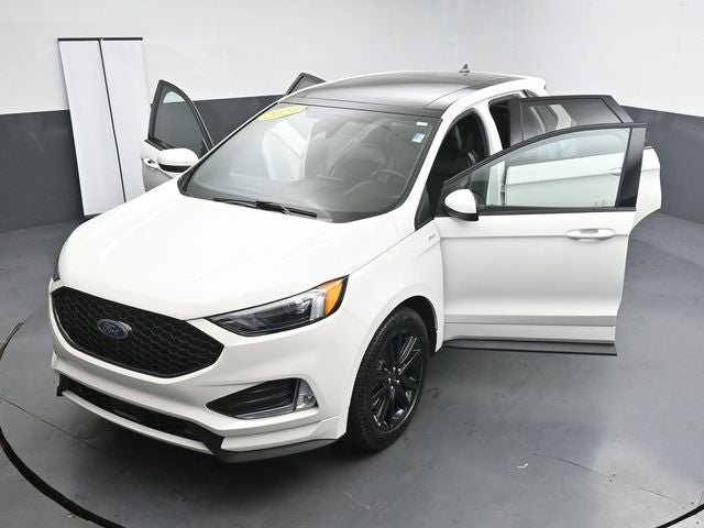 Certified 2024 Ford Edge ST-Line w/ Class II Trailer Tow Package AWD/4WD image 37