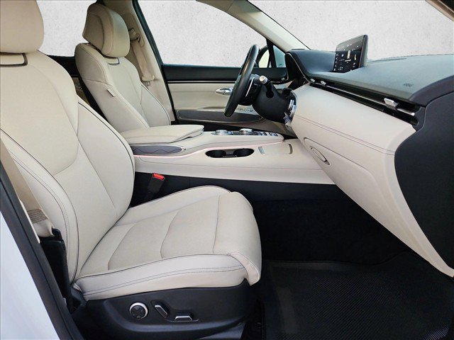 Used 2024 Genesis GV70 2.5T w/ Advanced Package AWD/4WD image 22